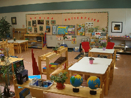 Photo: Montessori education.  Franciane Heiden Rios / CC BY-SA (https://creativecommons.org/licenses/by-sa/4.0)